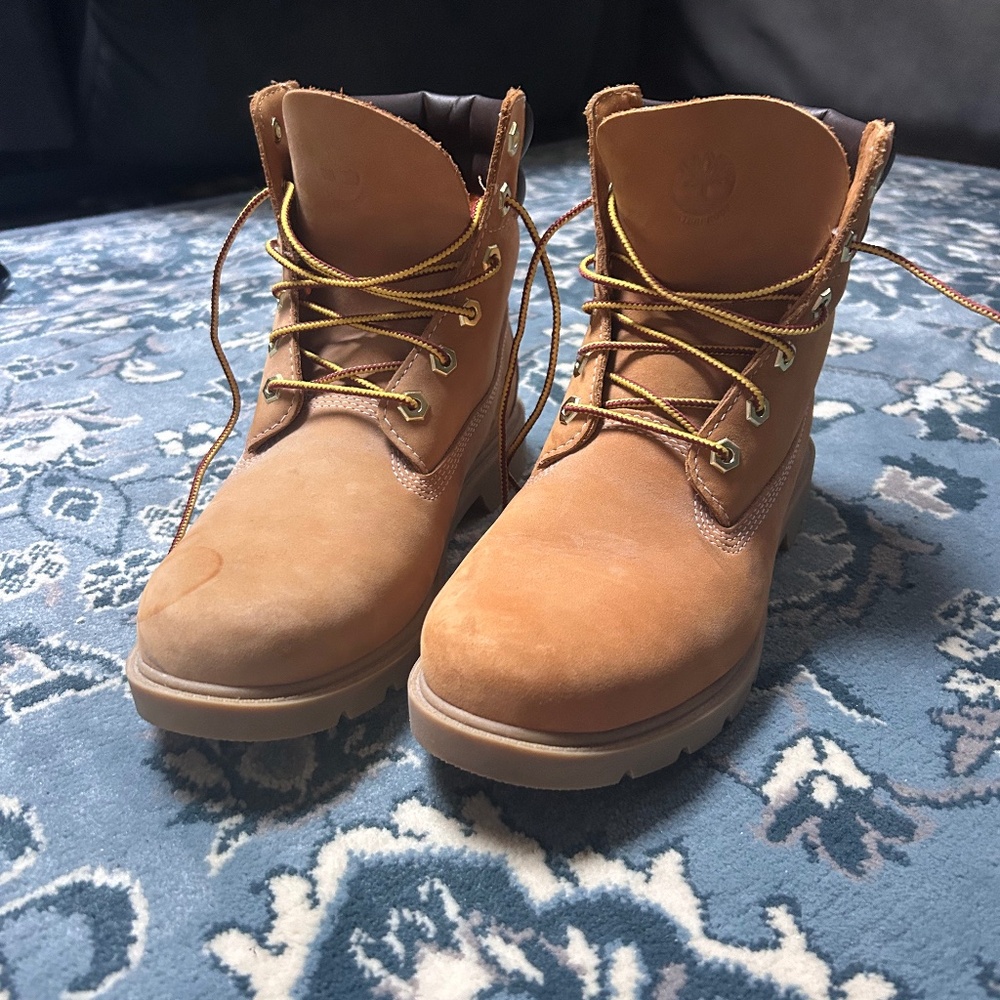 Beige Women's Timberlands